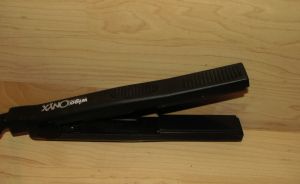 WIGO Europe Onyx 1 inch Professional Total Ceramic Flat Iron (Model: WG5316)